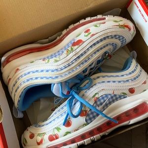 NIB Nike Cherry Air Max 97